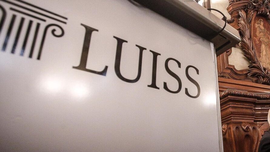 Luiss School of European Political Economy: Legge di Bilancio troppo sbilanciata se l’inflazione rialza i tassi d’interesse