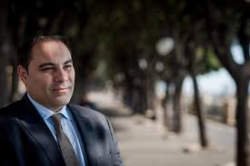 Taranto, bonus di 300 euro per ogni nato o adottato nel 2020