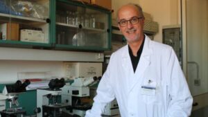 L'epidemiologo: stupido chi abbassa la guardia, poi attacca la comunicazione