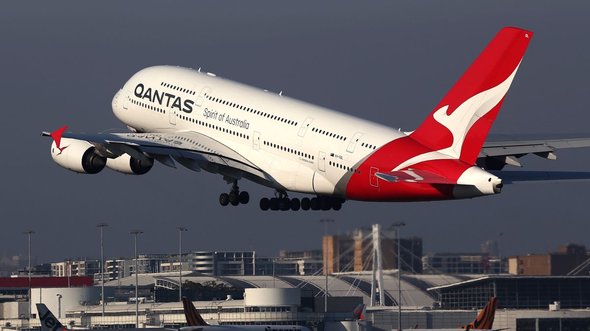 Covid-19: Qantas annuncia 6.000 licenziamenti, l'ad Joyce resta al suo posto