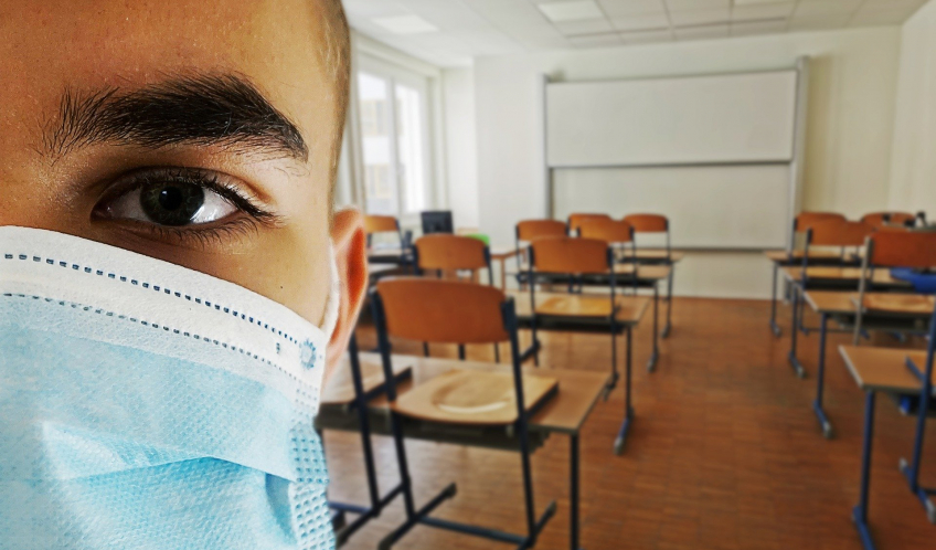 Una petizione online per non obbligare i bambini alla mascherina a scuola