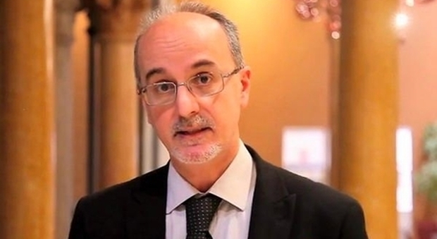 Pier Luigi Lopalco (epidemiologo): «Quarantena per arrivi extra Ue è giusta»