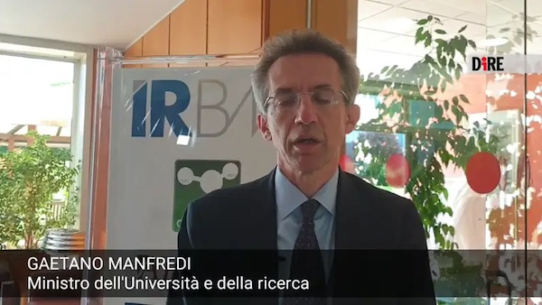 Il ministro Manfredi visita l'Irbm di Pomezia, in corsa per il vaccino anti coronavirus