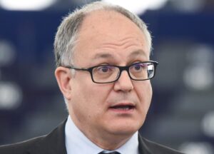 Roberto Gualtieri (ministro Economia): «Grazie al Sure si stima un risparmio di 5,5 miliardi per le casse dello Stato»
