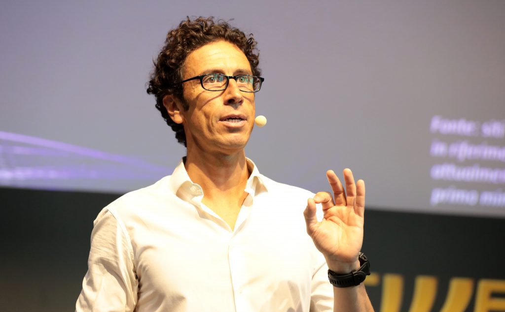 Alberto Calcagno, AD Fastweb: “Siamo pronti a rilevare parti delle rete di Tim se interviene l’Antitrust Ue” | Lo scenario