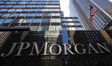 Crisi: JP Morgan accantona riserve e dimezza l'utile nel secondo trimestre