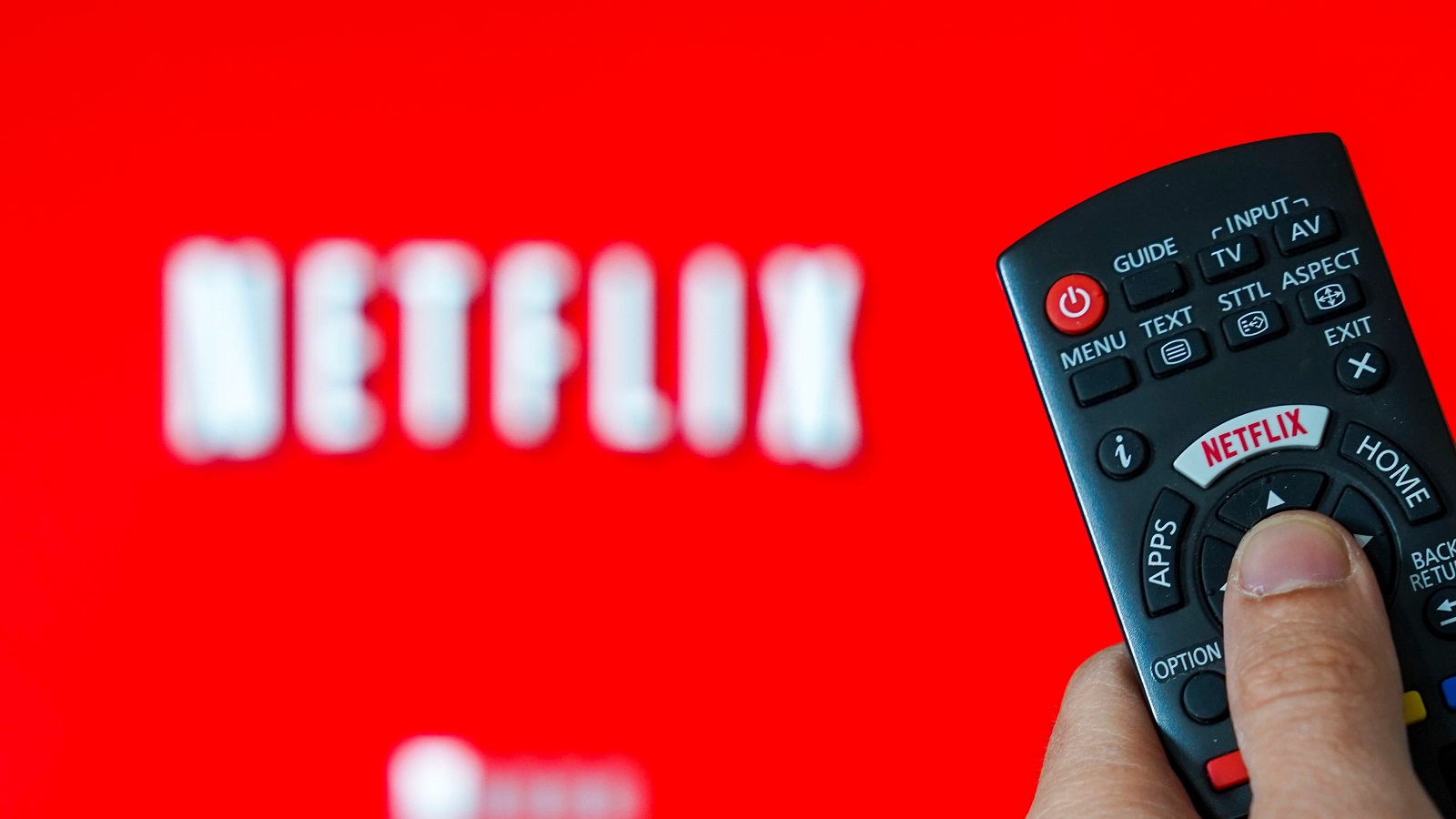 Boom di abbonati per Netflix durante il lockdown, ora la domanda rallenta