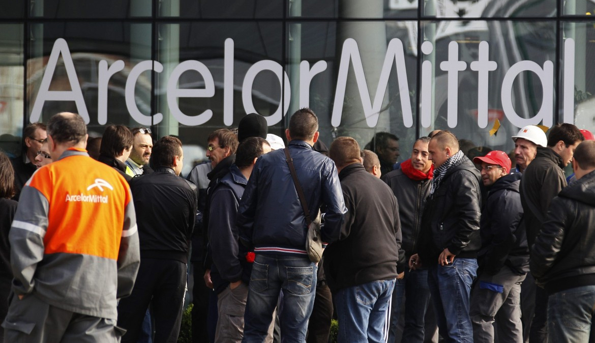 Ilva: lo Stato ha fretta di entrare ma la guida resterà a ArcelorMittal