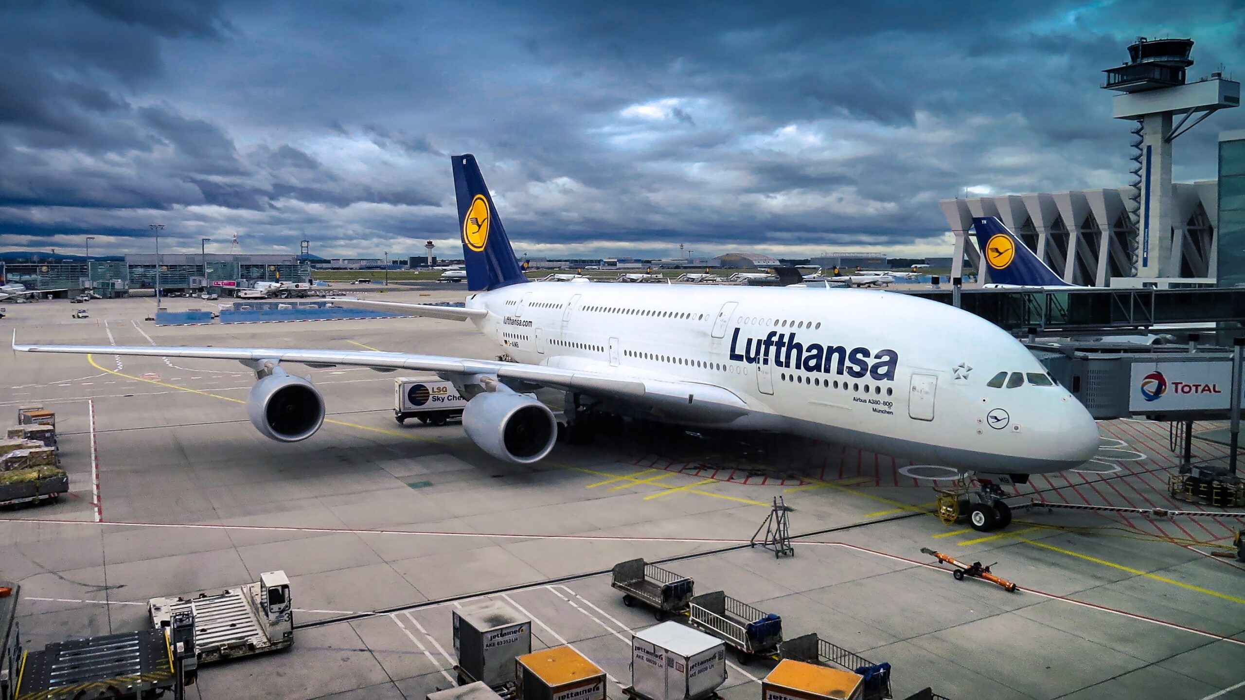 Lufthansa in rosso nel secondo trimestre: perdita pari a 1,5 miliardi