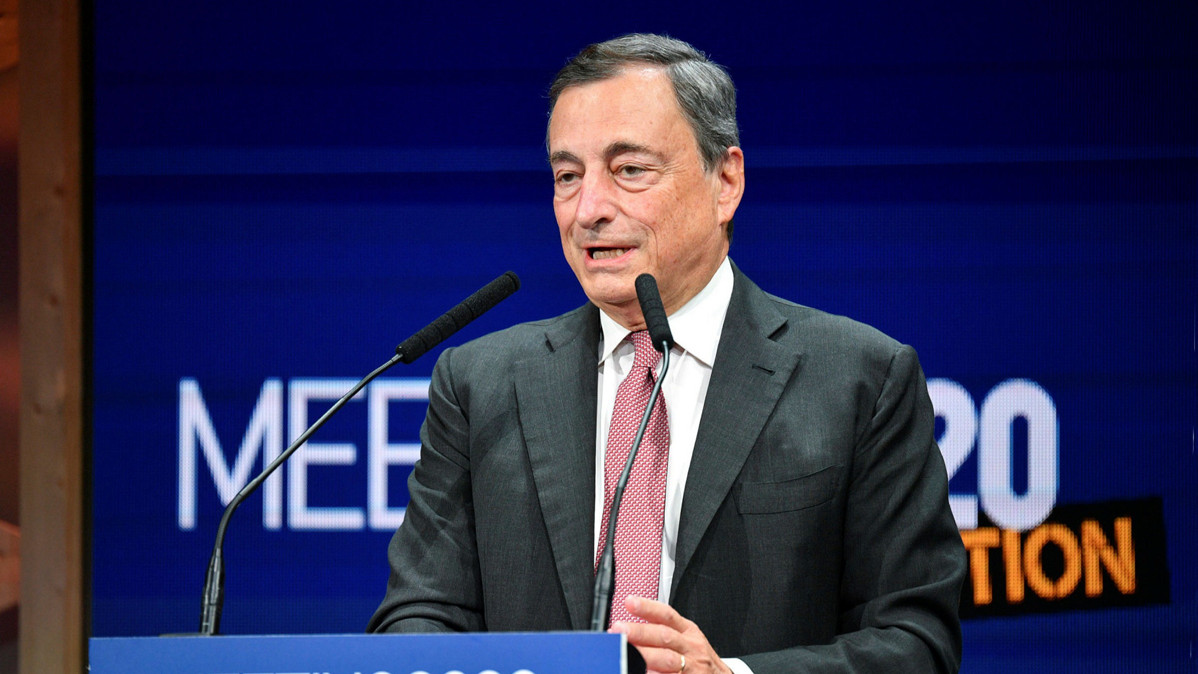 Mario Draghi: «L'Ue deve fare di più per le nuove generazioni»
