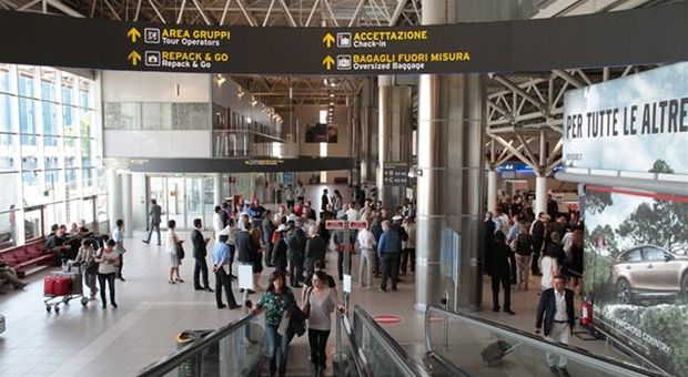 Trasporto aereo, a Bologna crollo del traffico pari al 67,7% a causa della crisi Covid