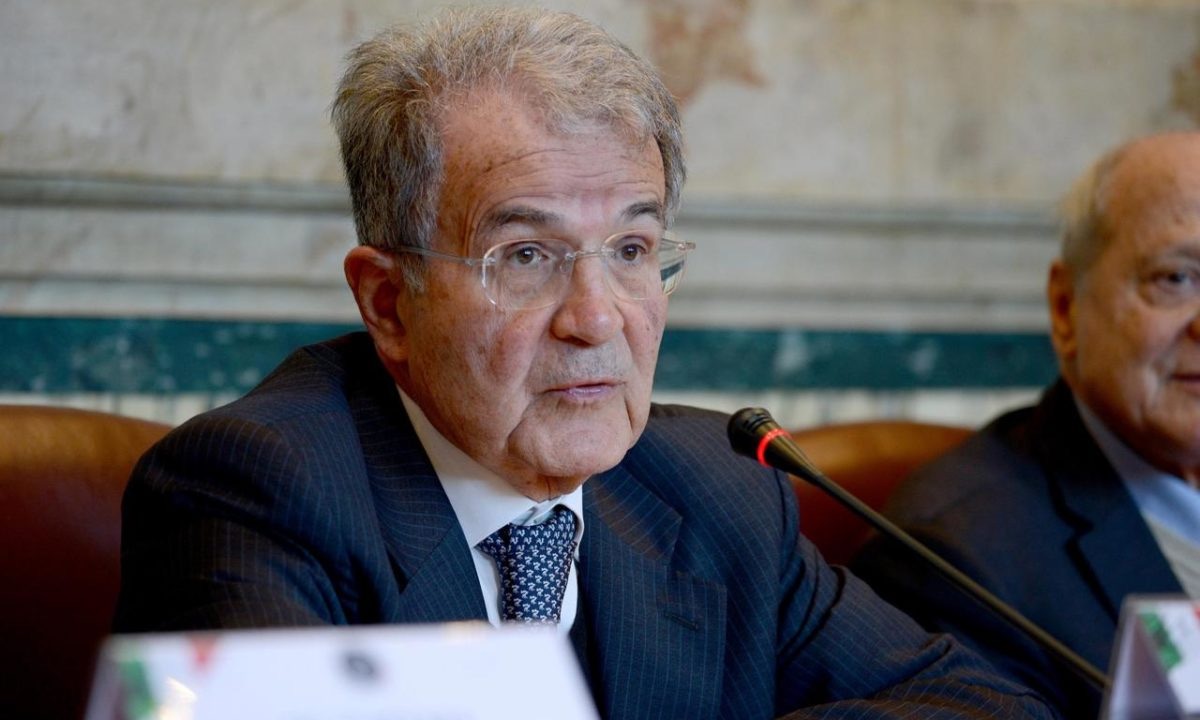 Romano Prodi (ex premier): «Da Putin un atto di guerra. È ossessionato dalla Nato. L’Europa è debole e l’Italia sul gas ha commesso errori»