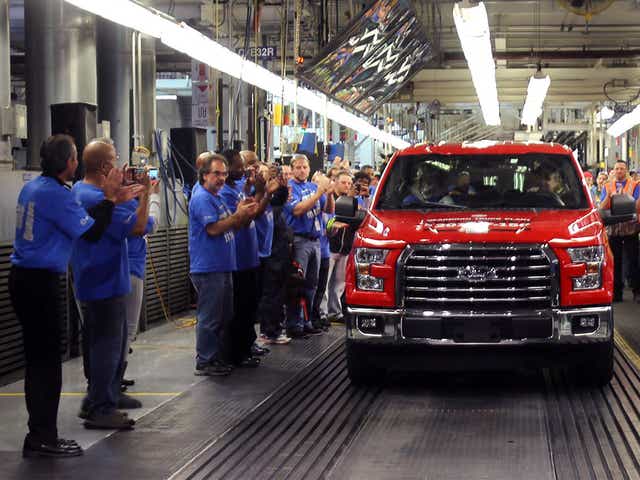 Ford Motor, incentivi per ridurre la forza lavoro: previsti 1.400 tagli