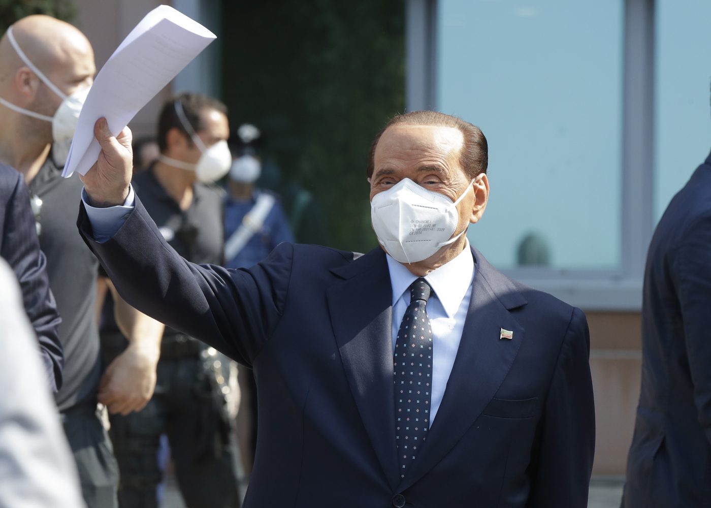Silvio Berlusconi (leader Forza Italia): «Riformare la burocrazia e abbassare le tasse: l’emergenza è anche economica»
