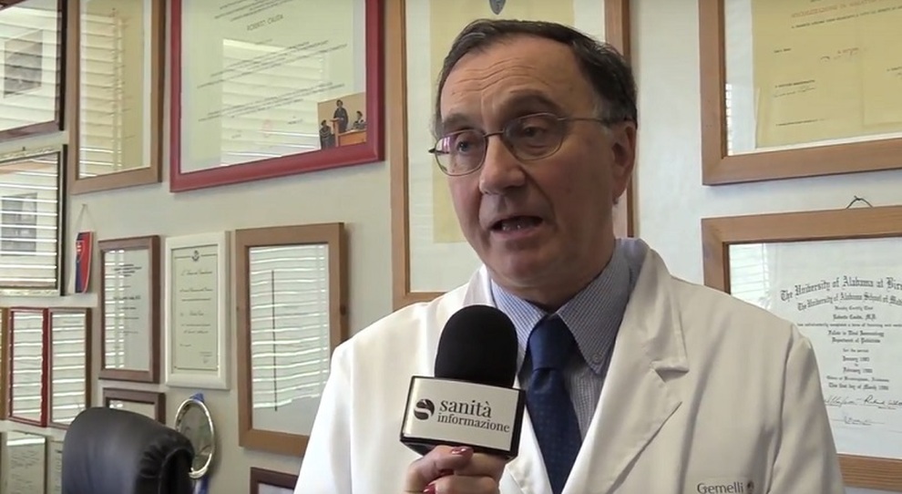 Roberto Cauda (direttore Malattie infettive Policlinico Gemelli): «Dopo l’estate distanze adeguate e giuste precauzioni»