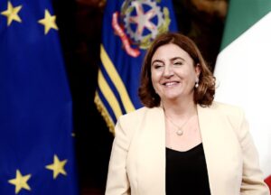 Nunzia Catalfo (ex ministra Lavoro): «Abolire il reddito di cittadinanza? No, ma possiamo migliorarlo»