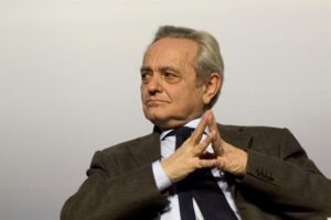 Mario Deaglio (La Stampa): «La politica italiana è ancora immersa in un clima di incertezza e aleatorietà»