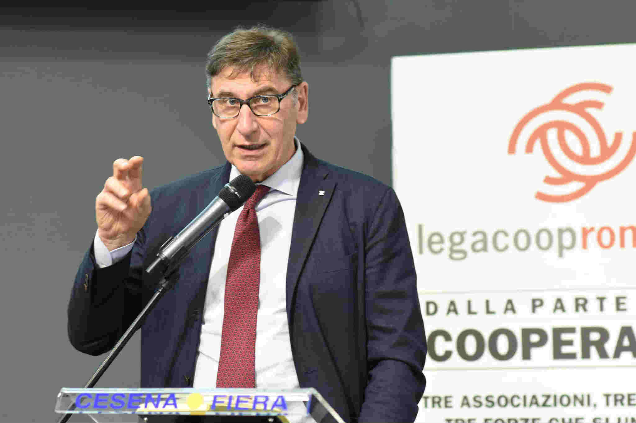 Mauro Lusetti (presidente Legacoop): «Il reddito è una misura essenziale che va migliorata»