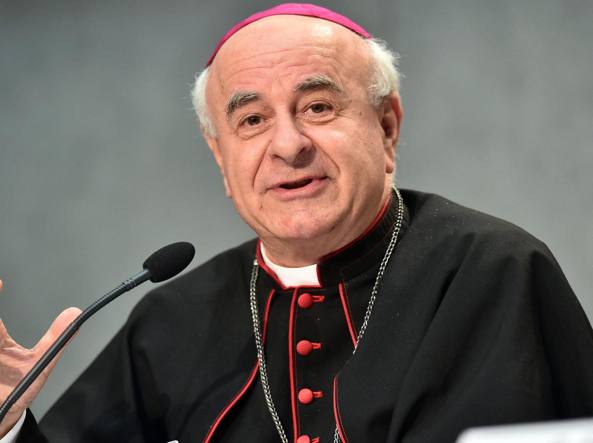 L’arcivescovo Vincenzo Paglia: «Siamo sull’orlo del baratro. Fiacco e debole il ruolo della Ue»