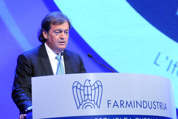 Massimo Scaccabarozzi (presidente Farmindustria): «Rallenta il settore: rischiamo di non essere più competitivi»