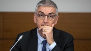 Silvio Brusaferro (presidente Iss): «Il Green pass aiuta a sostenere copertura immunitaria e comportamenti corretti»