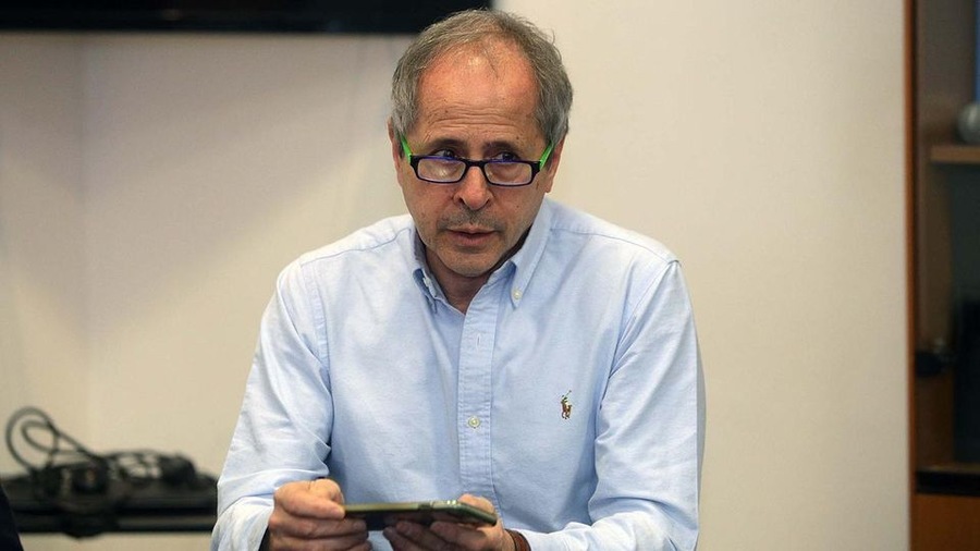 Andrea Crisanti (docente Microbiologia Università di Padova): «Sulla vaccinazione per i bambini si attenda l'Ema»