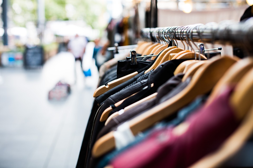 Si spende di più ma si compra di meno, boom dei discount | L’analisi