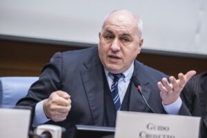 Guido Crosetto (Fratelli d'Italia): «L'Italia è già precipitata nel baratro»