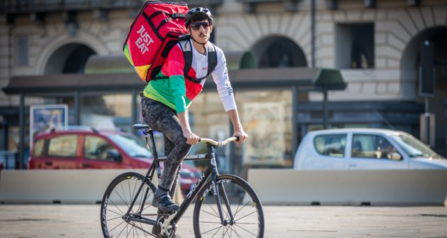 In Italia attivi 700 mila gig-worker tra baby sitter, rider e idraulici