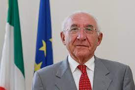 Pasquale Stanzione (presidente Authority Privacy): «Green pass: no a liste di prof non vaccinati nelle scuole»