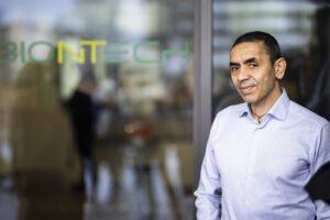 Ugur Sahin (Ad BioNTech): «Variante Delta: mantenere l’allerta, potremmo rischiare una quarta ondata»