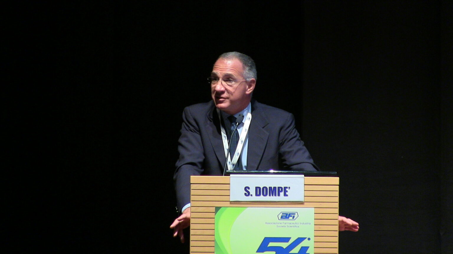 Sergio Dompé (Executive President Dompé): «Pnrr occasione per spallata al sistema, ma stop al sostegno a pioggia o senza criterio»