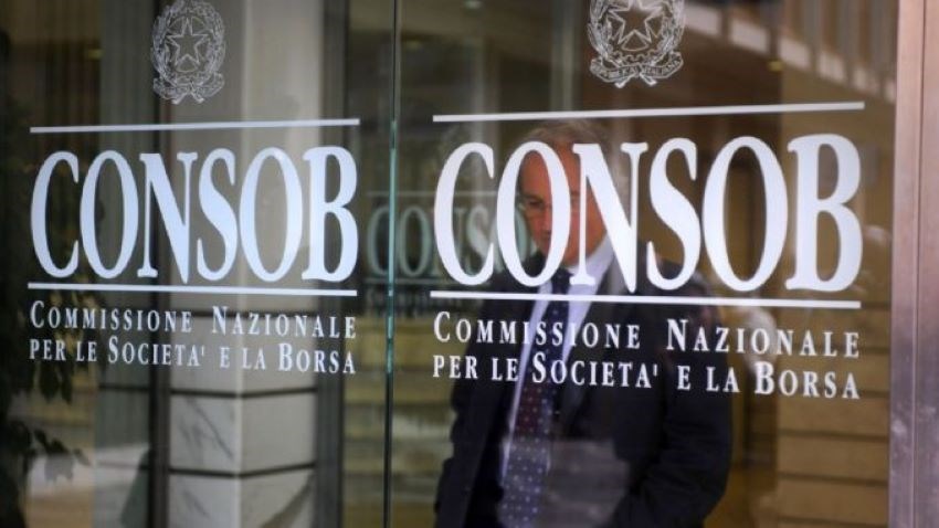 Consob: nel 2020 aumenta la ricchezza degli italiani, i risparmiatori privilegiano la liquidità