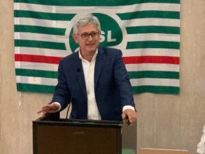 Angelo Colombini (segretario confederale Cisl): «No al green pass obbligatorio, serve dialogo con le parti sociali»