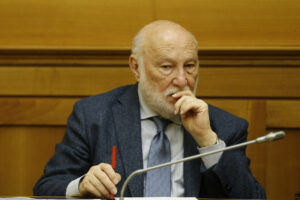 Domenico De Masi (sociologo): «Luddismo postindustriale contro smartworking e dad»