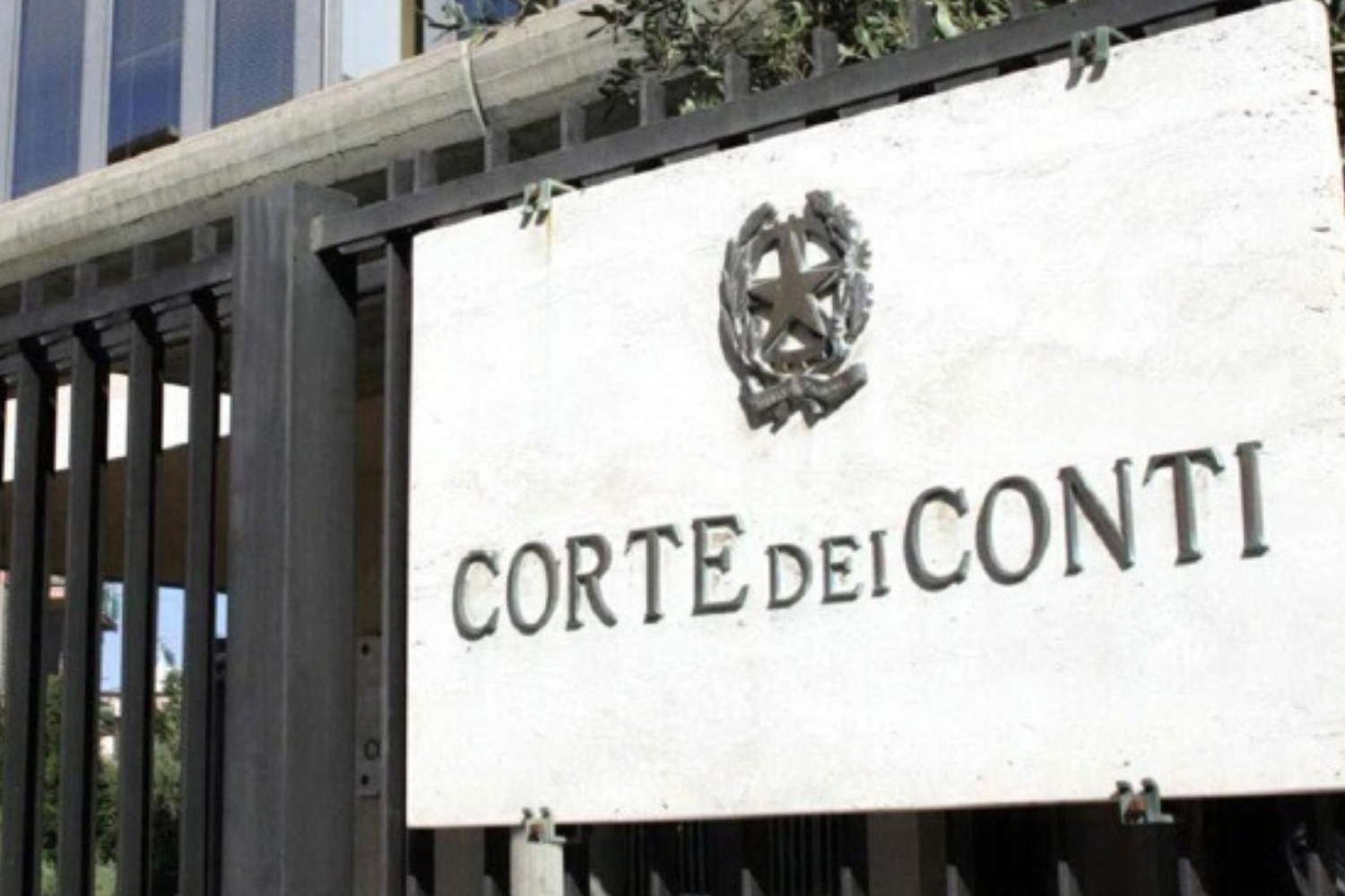 La Corte dei Conti tedesca condanna implicitamente la politica espansiva della Bce | L’analisi di Giampaolo Galli