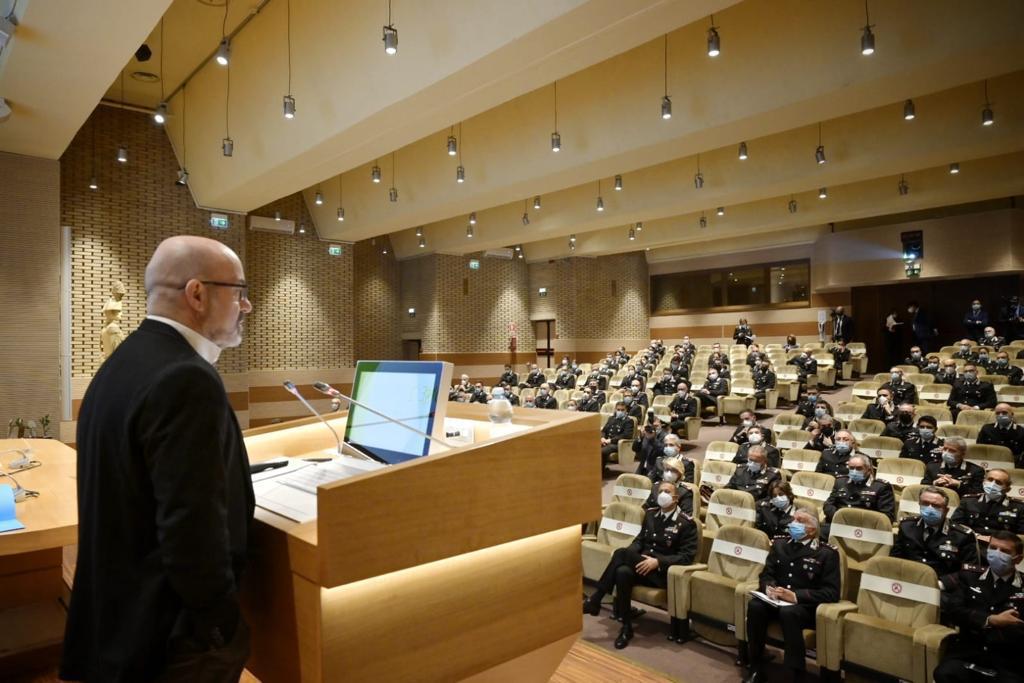 Roberto Cingolani e i Carabinieri