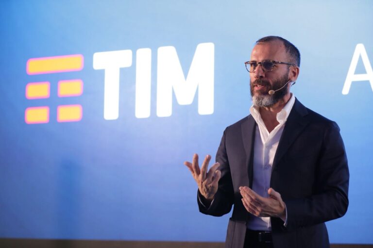 Pietro Labriola (AD Tim): «Le asimmetrie delle regole verso i business over the top non è più sostenibile»