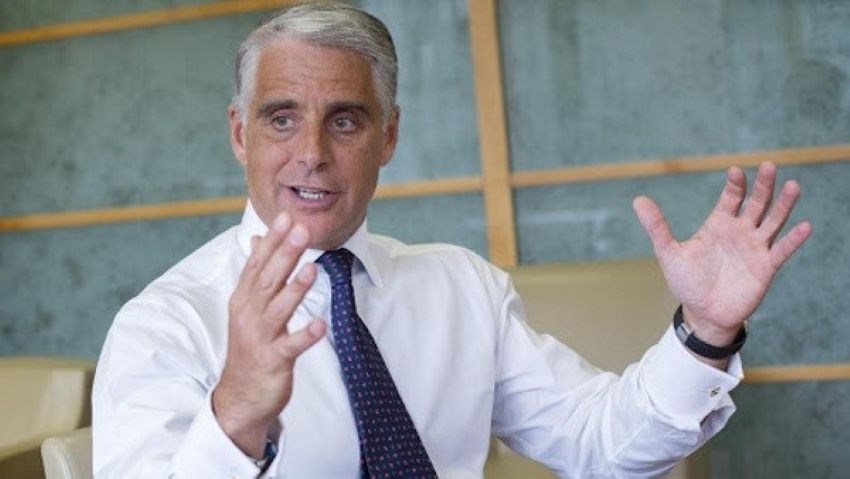 Andrea Orcel, AD Unicredit: “Con l’inflazione tenere i soldi sul conto non è azzeccato”