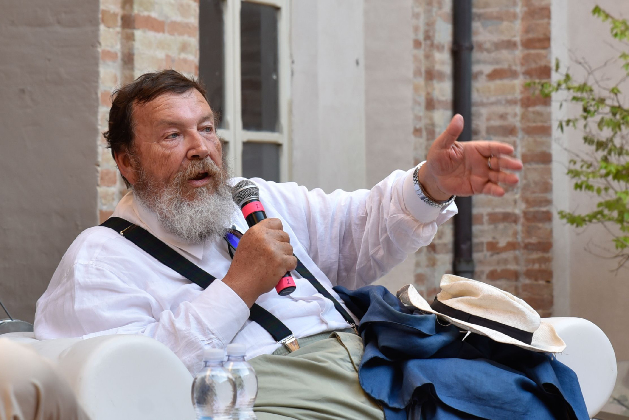 Giuliano Ferrara (il Foglio): «L'indignazione politica o è sempre o è moralismo»