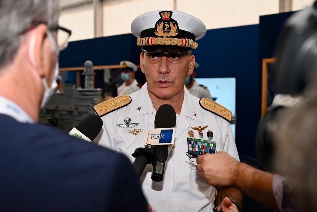 L’ammiraglio Cavo Dratone (Capo Stato Maggiore): «La guerra cognitiva si combatte sui media e sui social»