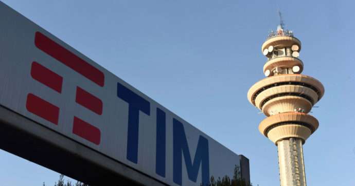 Oltre che la rete, allo Stato conviene prendere anche il debito di Telecom | L’analisi