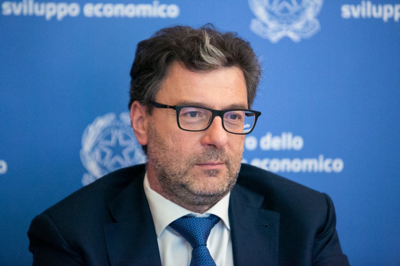 Il monito del ministro Giorgetti: “Il pensionamento anticipato sarà più restrittivo”