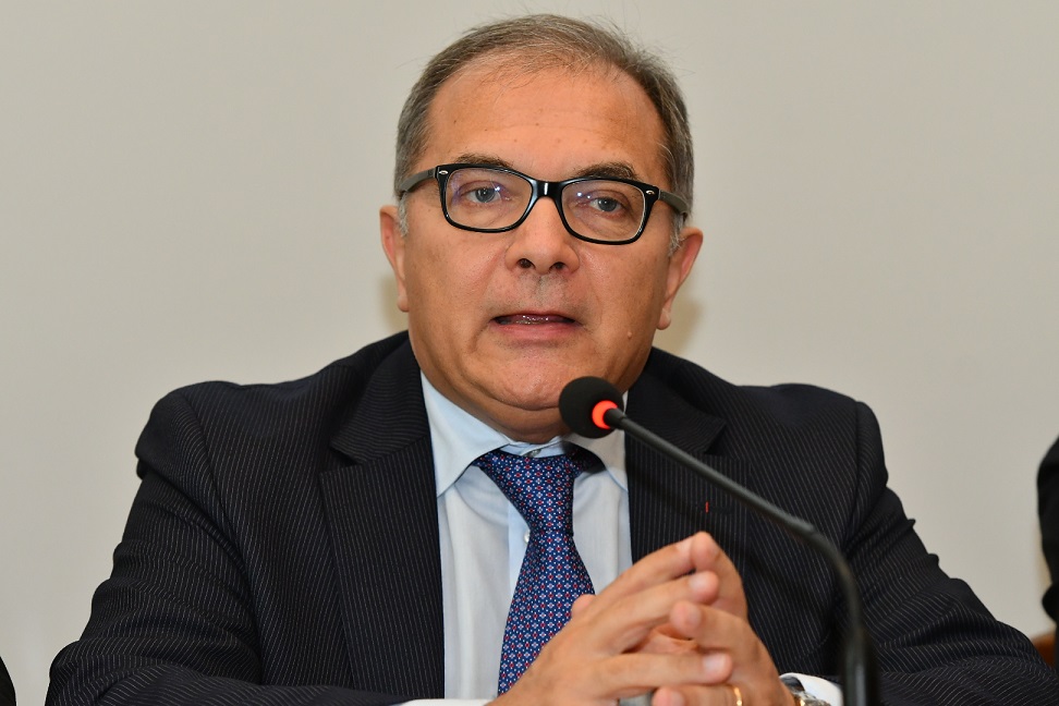 L’allarme del Procuratore di Palermo: “La mafia è tornata su droga e appalti”