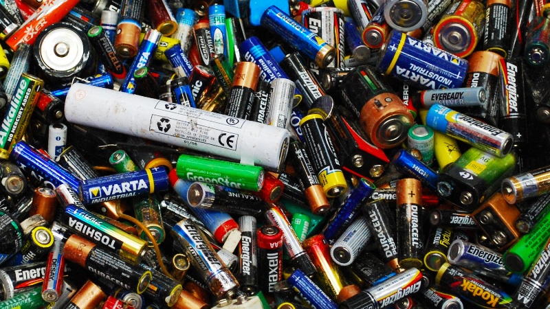 Nel 2022 oltre 9.880 tonnellate di batterie gestite da Erion | L’analisi