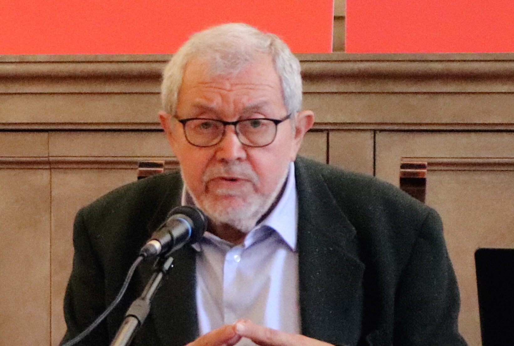 Agostino Macrì, Unione Nazionale Consumatori: “Sugli imballaggi è incomprensibile il limite UE di 40 borse a persona”