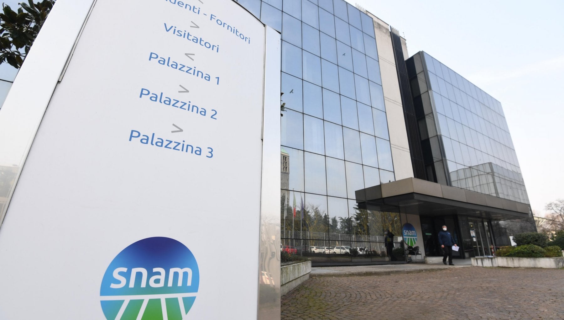 L’annuncio di Snam: il riempimento degli stoccaggi di gas è a livelli record | L’analisi