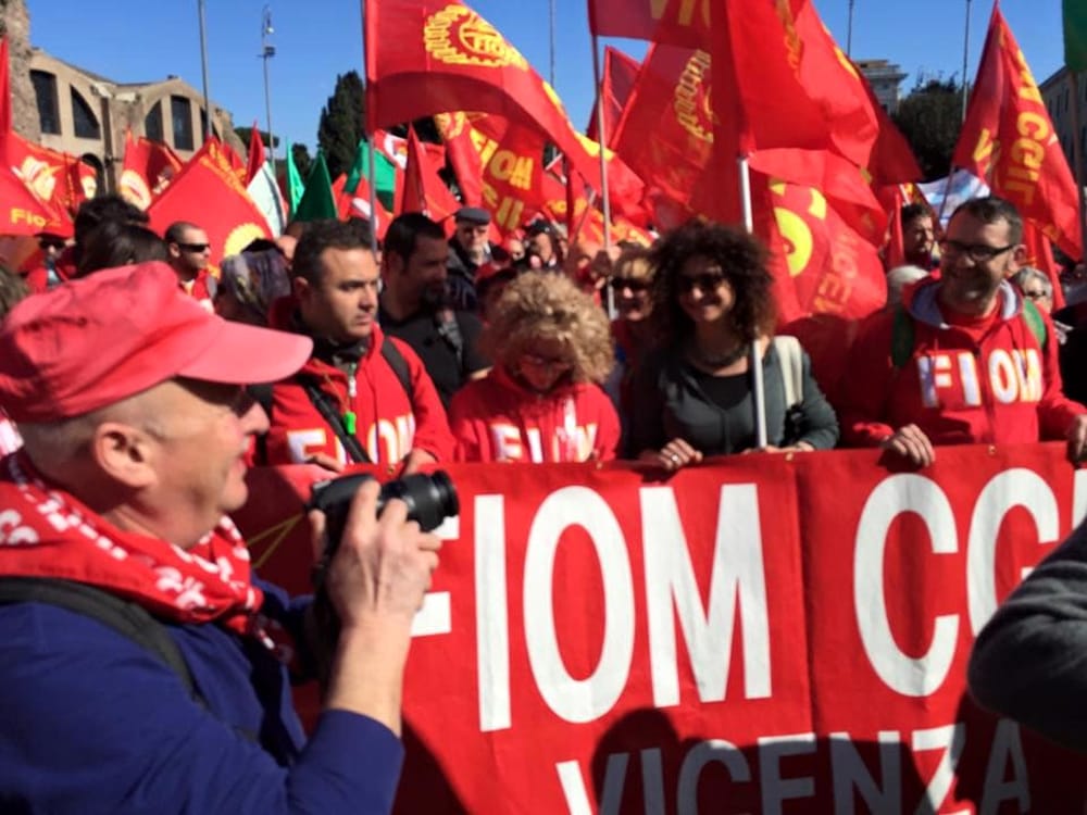 'Il premio solo a chi non si ammala', sciopero alla Valbruna | Il caso