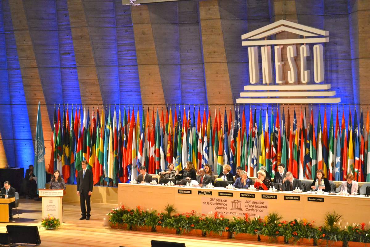 Gli USA riammessi nell’UNESCO | L’intervento di Roberto Grandi