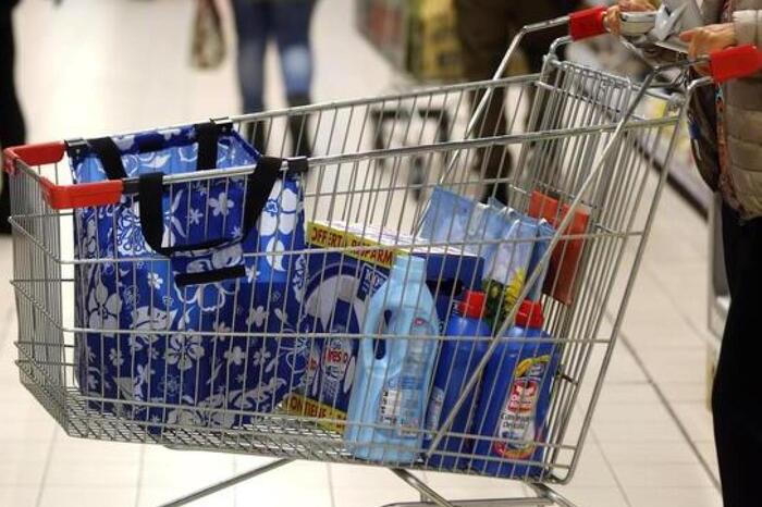 Card antirincari in arrivo per 1,3 milioni di famiglie | Lo scenario